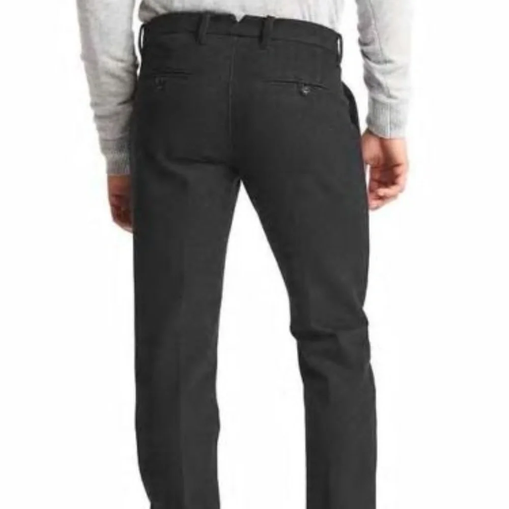 Gap Slim Fit Pleated Pants size 34/32 Black